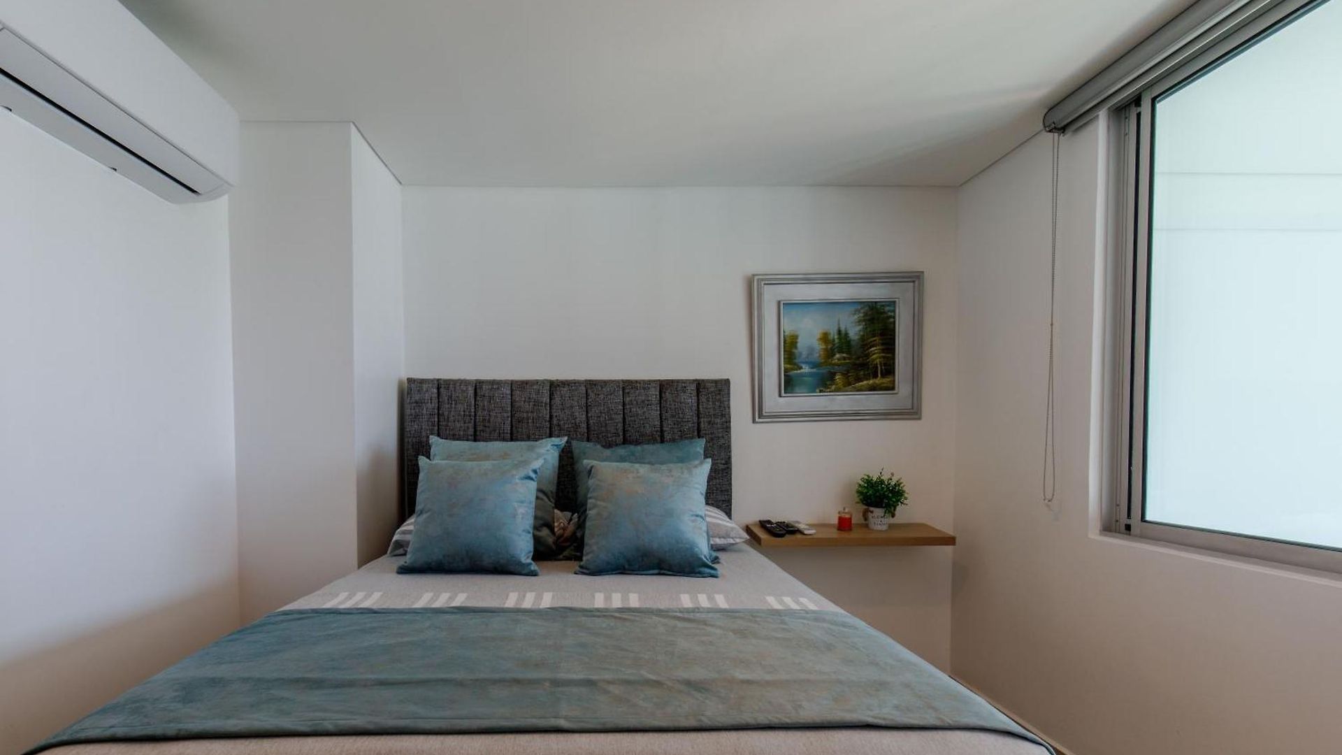 Apartamento De Tres Alcobas *