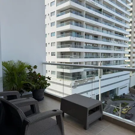 Apartment De Tres Alcobas Cartagena