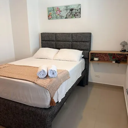 Apartamento De Tres Alcobas *